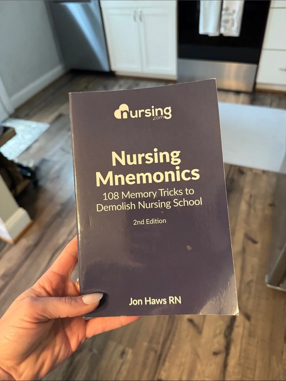 Nursing Mnemonics by Jon Haws RN - Purple Cover - Picture 1 of 3